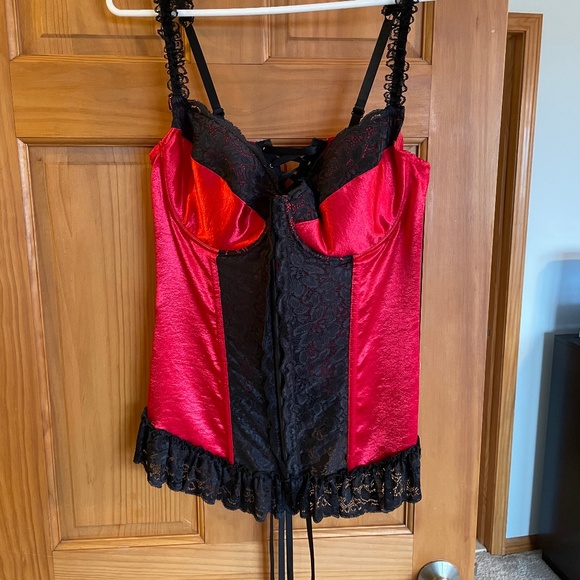 Red black satin lace corset lingerie top - Picture 1 of 6